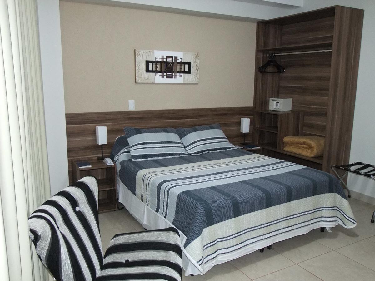 Beira Lago Palace Hotel Morrinhos  Екстер'єр фото