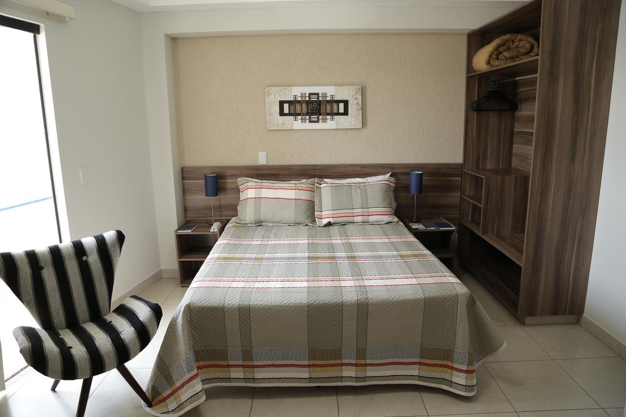 Beira Lago Palace Hotel Morrinhos  Екстер'єр фото