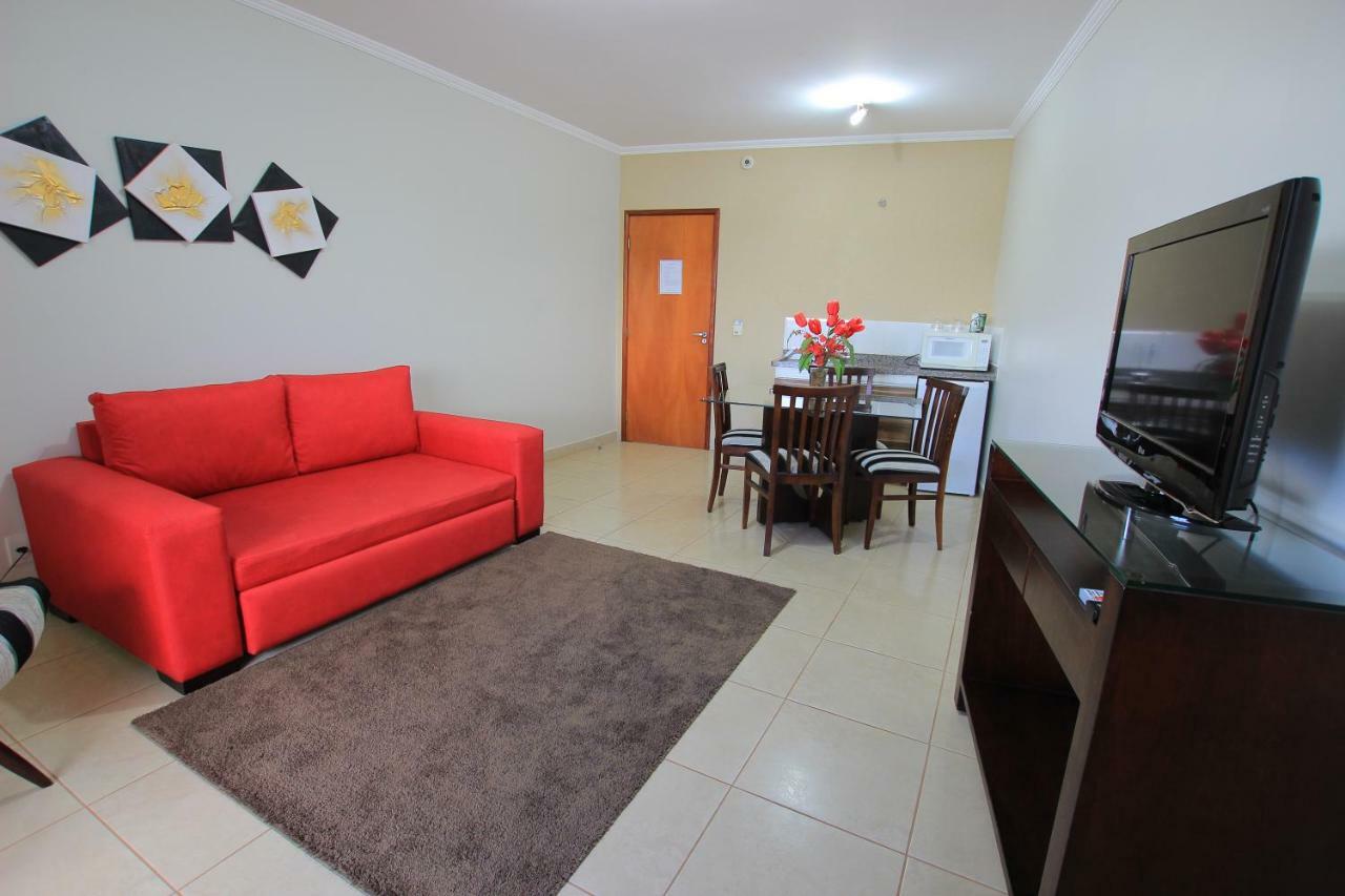 Beira Lago Palace Hotel Morrinhos  Екстер'єр фото